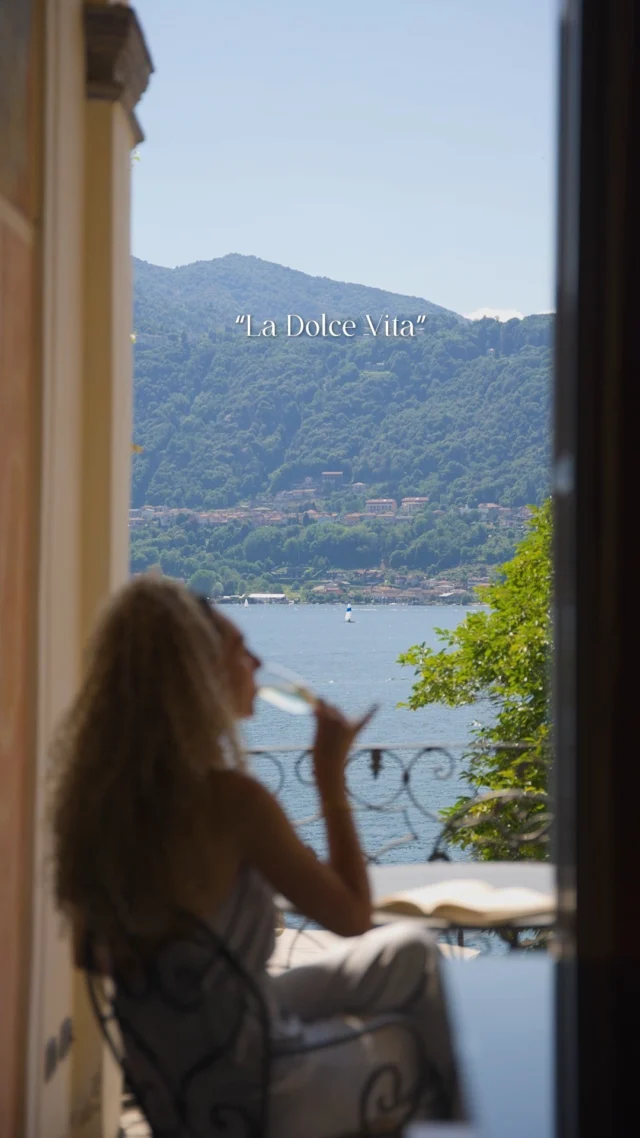 La Dolce Vita.Un tramonto sul Lago d’Orta, Villa Gippini che si specchia sull’acqua e un’atmosfera che sembra sospesa nel tempo. Basta uno sguardo per sentirsi parte di un sogno.Un luogo dove ogni istante diventa indimenticabile.La Dolce Vita.A sunset over Lake Orta, Villa Gippini mirrored on the water, and an atmosphere that feels suspended in time. Just one glance is enough to feel part of a dream.A place where every moment becomes unforgettable.📍 Hotel San Rocco – Villa Gippini, Lago d’Orta📞 +39 0322 911977✉️ info@hotelsanrocco.it🌐 www.hotelsanrocco.it#LaDolceVita #VillaGippini #HotelSanRocco #LagoDOrta #LakeOrta #ItalianElegance